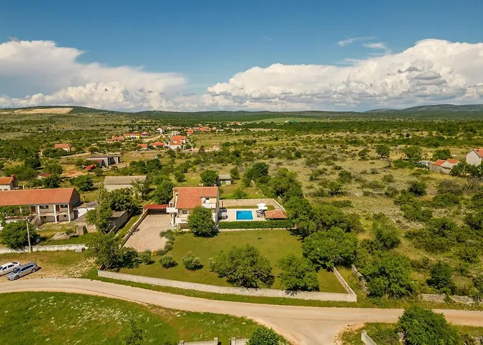 Basil Zadarvillas Villa