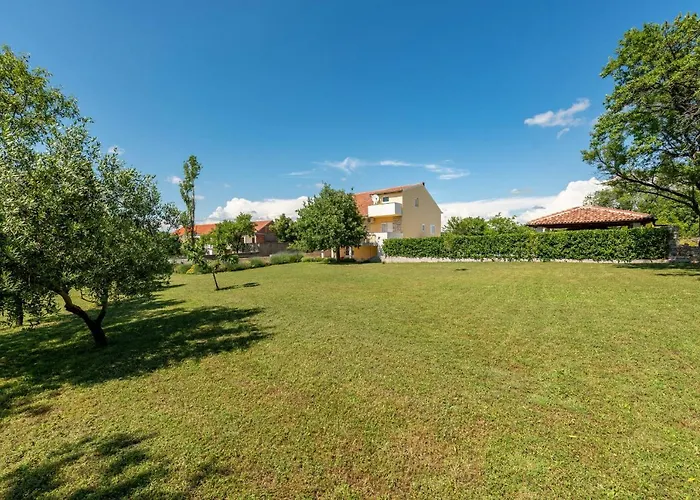 Basil Zadarvillas Villa